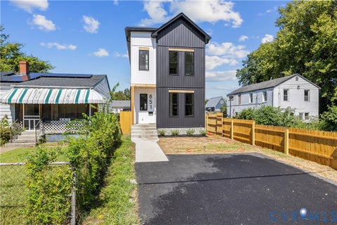 Tiny photo for 851 E Bank Street, Petersburg, VA 23803 (MLS # 2628757)