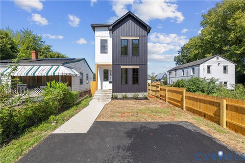 Tiny photo for 851 E Bank Street, Petersburg, VA 23803 (MLS # 2628757)