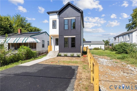 Tiny photo for 851 E Bank Street, Petersburg, VA 23803 (MLS # 2628757)