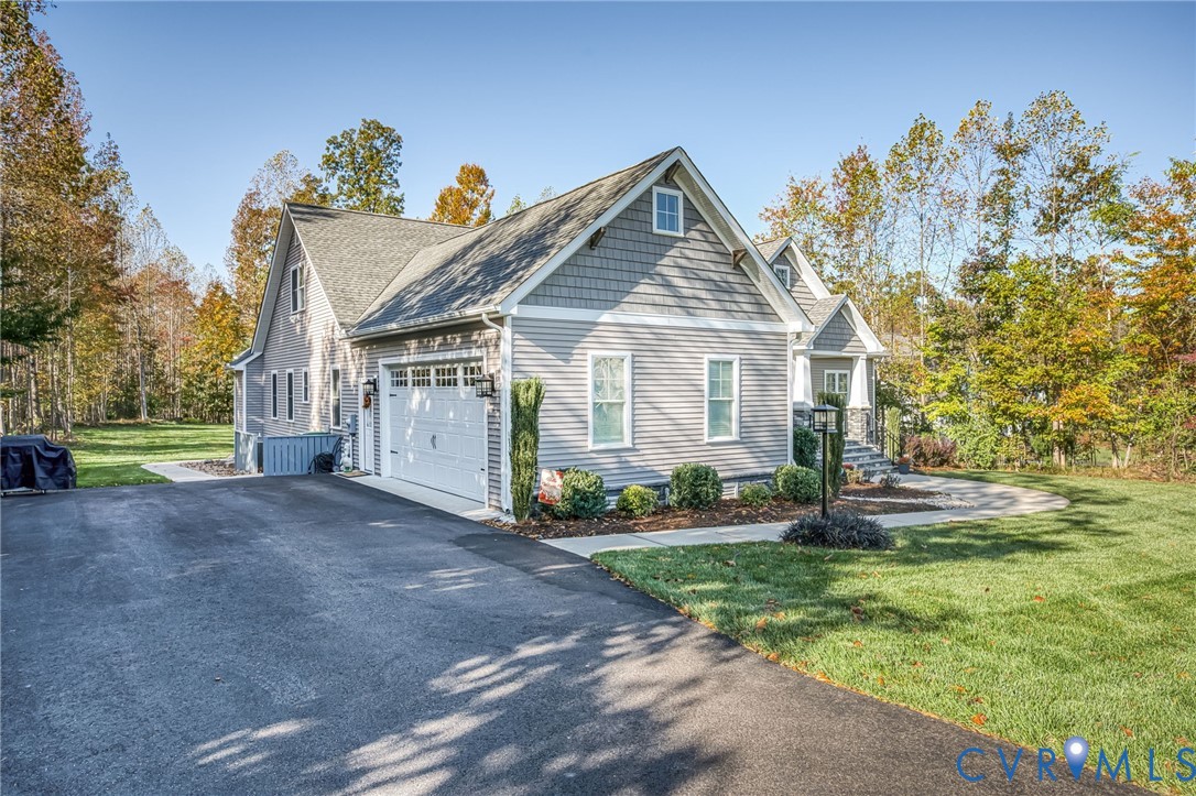 8113 Lake Margaret Terrace