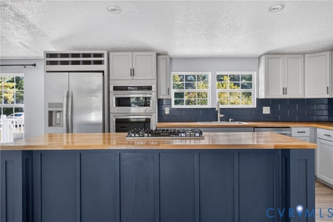 Tiny photo for 8211 Brills Road, Dinwiddie, VA 23872 (MLS # 2627379)