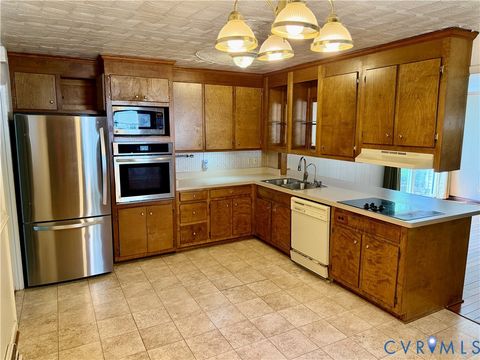 Tiny photo for 1619 F Street, West Point, VA 23181 (MLS # 2611585)