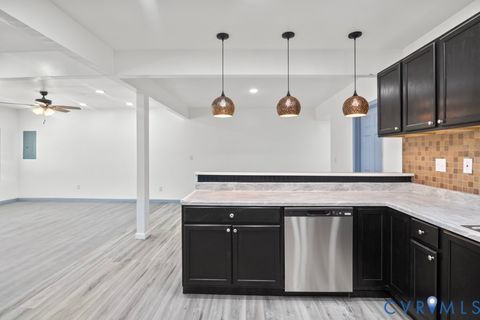 Tiny photo for 522 S Jefferson Street, Petersburg, VA 23803 (MLS # 2601817)