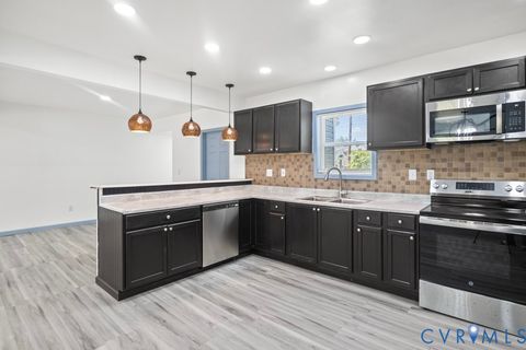 Tiny photo for 522 S Jefferson Street, Petersburg, VA 23803 (MLS # 2601817)