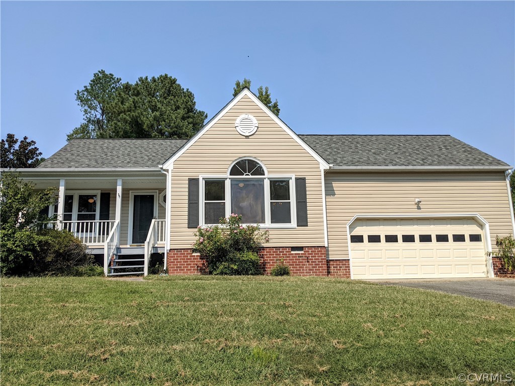 Photo 1 of 18 — 9502 Country Way Road, Glen Allen, VA 23060