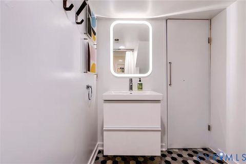 Tiny photo for 200 S Mulberry Street, Richmond, VA 23220 (MLS # 2611990)