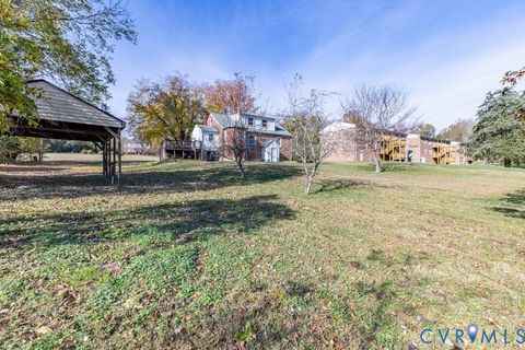 Tiny photo for 106 Courthouse Road, Blackstone, VA 23824 (MLS # 2530608)