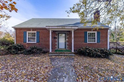 Tiny photo for 106 Courthouse Road, Blackstone, VA 23824 (MLS # 2530608)