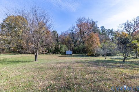 Tiny photo for 106 Courthouse Road, Blackstone, VA 23824 (MLS # 2530608)