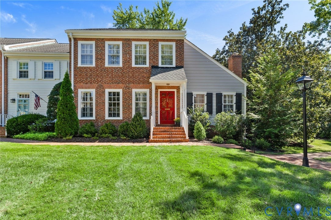 300 N Ridge Road 10