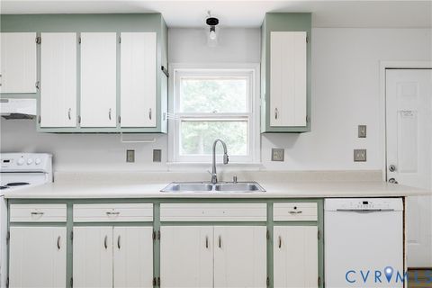Tiny photo for 8512 Boones Trail Road, Chesterfield, VA 23832 (MLS # 2617228)