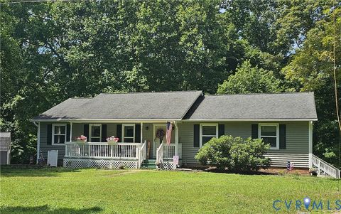 Photo of 14600 Ramblewood Drive, Chester, VA 23836 (MLS # 2617186)