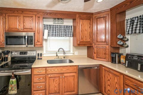 Tiny photo for 5606 Linda Road, Sandston, VA 23150 (MLS # 2622704)