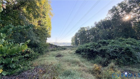 Photo of 18611 Cabin Road, Triangle, VA 22172 (MLS # 2628176)