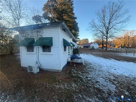 Tiny photo for 168 N County Drive, Wakefield, VA 23888 (MLS # 2611203)