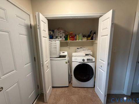 Tiny photo for 717 Goodard Drive, Virginia Beach, VA 23454 (MLS # 2604104)