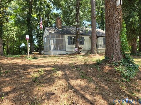 Photo of 2109 Jackson Court, Petersburg, VA 23805 (MLS # 2618584)