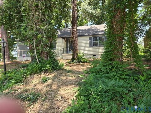 Tiny photo for 2109 Jackson Court, Petersburg, VA 23805 (MLS # 2618584)