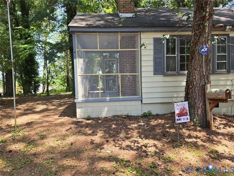 Tiny photo for 2109 Jackson Court, Petersburg, VA 23805 (MLS # 2618584)