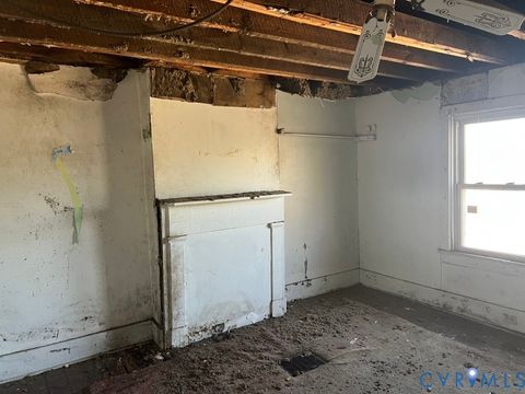 Tiny photo for 606-608 Cameron Street, Petersburg, VA 23803 (MLS # 2618848)