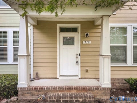 Tiny photo for 918 Hillside Avenue, Norfolk, VA 23503 (MLS # 2627301)
