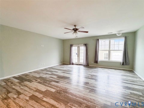 Tiny photo for 918 Hillside Avenue, Norfolk, VA 23503 (MLS # 2627301)