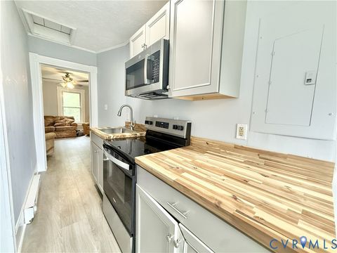 Tiny photo for 419 Park Avenue, Farmville, VA 23901 (MLS # 2614252)