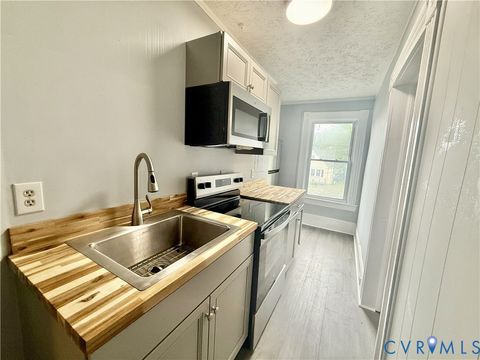 Tiny photo for 419 Park Avenue, Farmville, VA 23901 (MLS # 2614252)