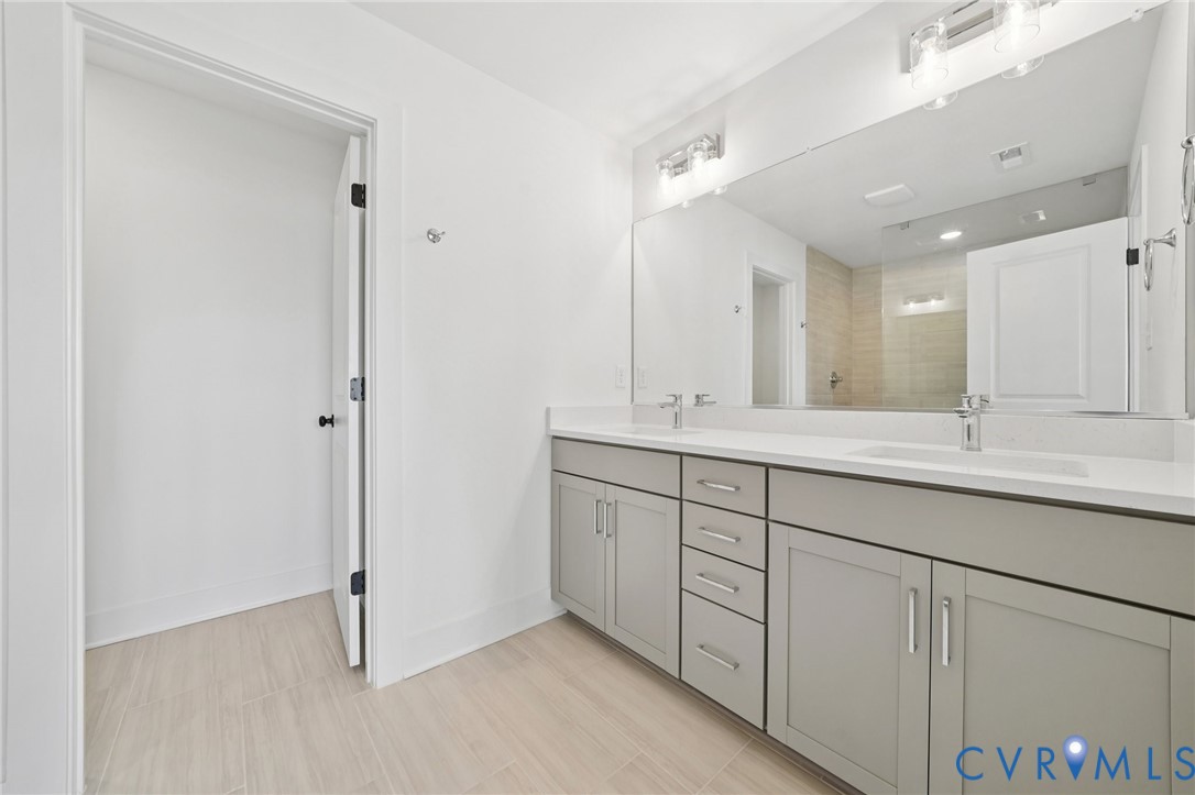 12028 Flowering Lavender Loop