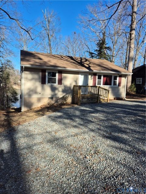 Photo of 6308 Lakeshore Drive, Quinton, VA 23141 (MLS # 2601090)