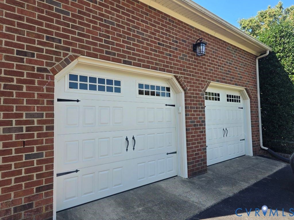 8159 Sawyer Lane
