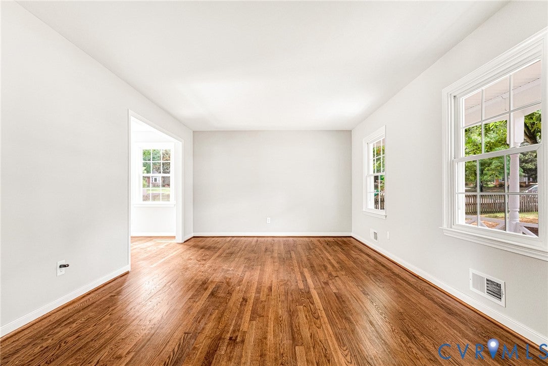 1605 CLOISTER Drive
