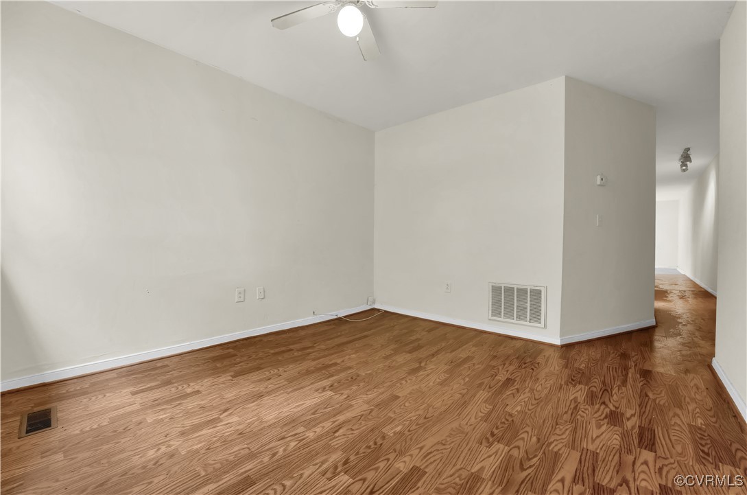 2111 Maplewood Avenue