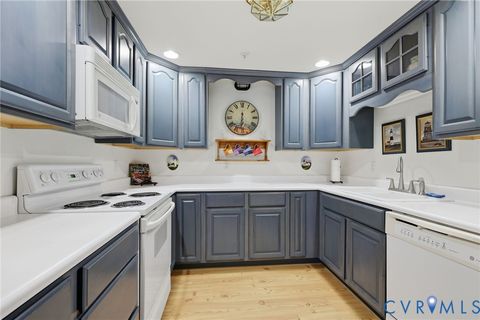 Tiny photo for 301 Beacon Ridge Drive #804, Hopewell, VA 23860 (MLS # 2603439)