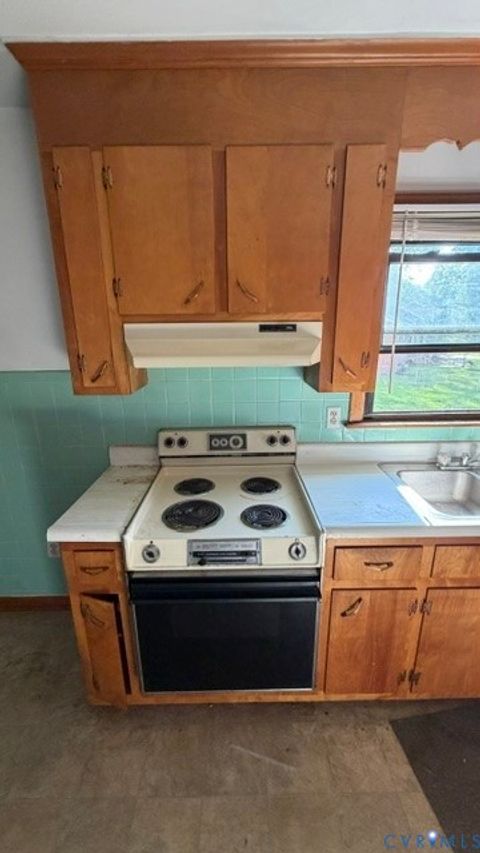 Tiny photo for 510 Old Town Drive, Colonial Heights, VA 23834 (MLS # 2618417)