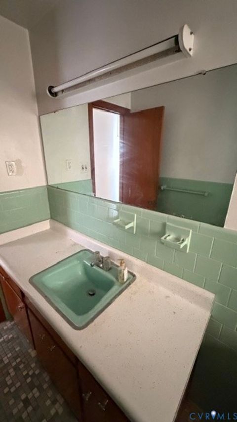 Tiny photo for 510 Old Town Drive, Colonial Heights, VA 23834 (MLS # 2618417)