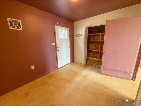 Tiny photo for 1574 W Maryland Avenue, Crewe, VA 23930 (MLS # 2604718)