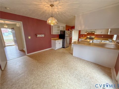 Tiny photo for 1574 W Maryland Avenue, Crewe, VA 23930 (MLS # 2604718)