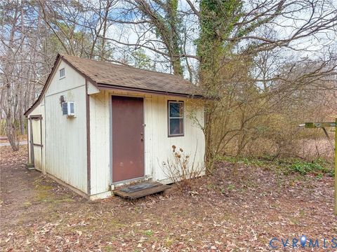 Tiny photo for 1574 W Maryland Avenue, Crewe, VA 23930 (MLS # 2604718)