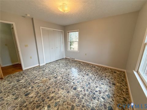 Tiny photo for 1574 W Maryland Avenue, Crewe, VA 23930 (MLS # 2604718)