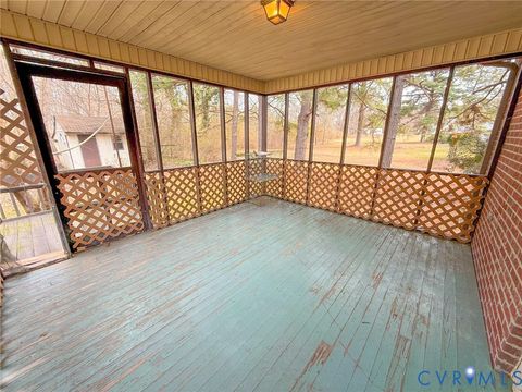 Tiny photo for 1574 W Maryland Avenue, Crewe, VA 23930 (MLS # 2604718)