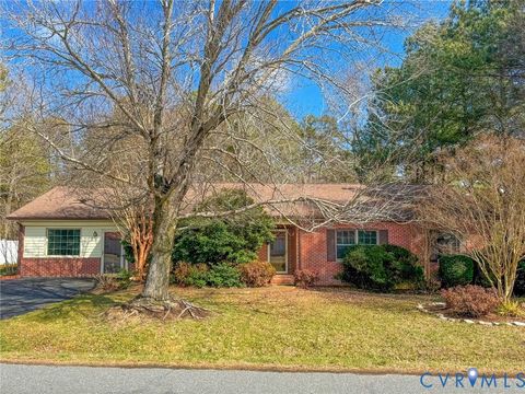 Photo of 1574 W Maryland Avenue, Crewe, VA 23930 (MLS # 2604718)