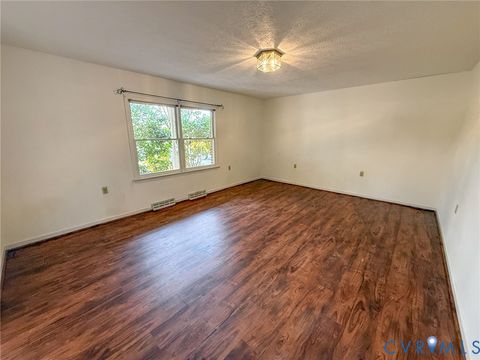 Tiny photo for 1574 W Maryland Avenue, Crewe, VA 23930 (MLS # 2604718)