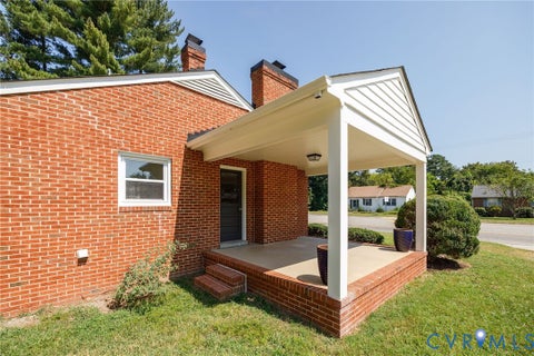 Tiny photo for 9151 Atlee Road, Mechanicsville, VA 23116 (MLS # 2624061)