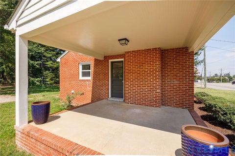 Tiny photo for 9151 Atlee Road, Mechanicsville, VA 23116 (MLS # 2624061)