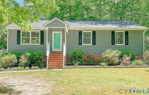 Photo of 16203 Rowlett Road, Chesterfield, VA 23838 (MLS # 2616184)