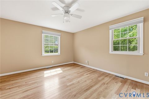 Tiny photo for 118 Flintlock Drive, Colonial Heights, VA 23834 (MLS # 2610115)