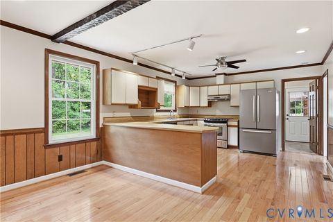 Tiny photo for 118 Flintlock Drive, Colonial Heights, VA 23834 (MLS # 2610115)