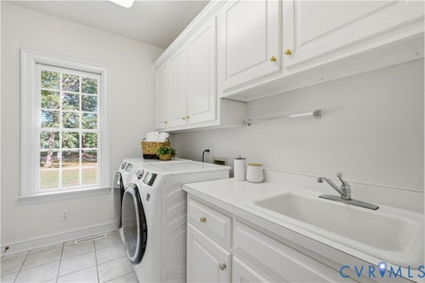 Tiny photo for 2611 Glenalmond Court, Powhatan, VA 23139 (MLS # 2627752)