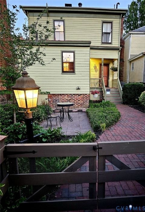 Tiny photo for 533 High Street, Petersburg, VA 23803 (MLS # 2610219)